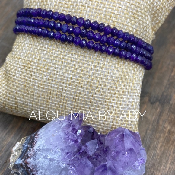 Amethyst confetti triple string layered bracelet/February birthstone - Picture 5 of 8